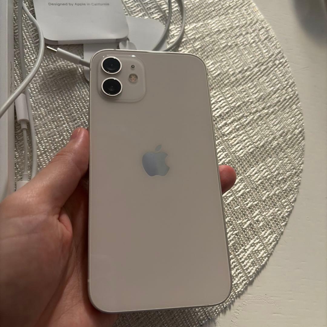 Apple iPhone 12 ホワイト 本体 128gb