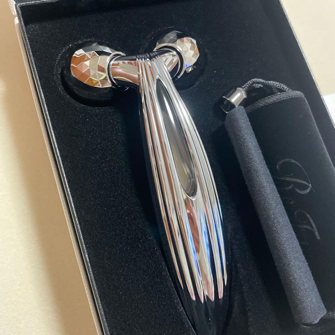 新品未使用✩ReFa リファカラットレイフェイス ダブルローラー 美顔器