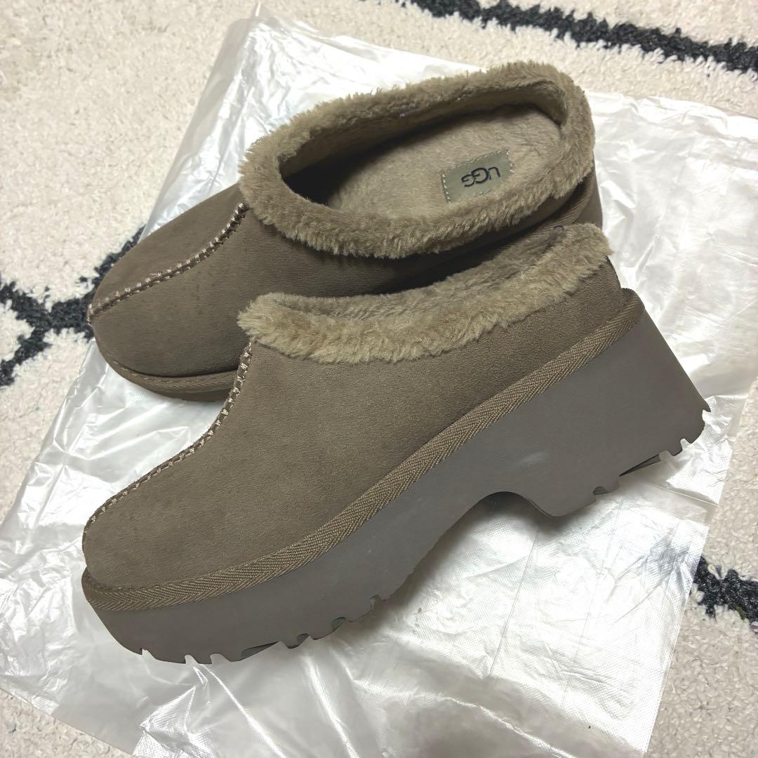 【UGG】　UGGニューハイツコージークロッグ