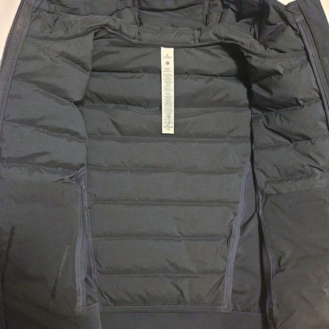 ルルレモン　Down AndAround　700ダウンフィルジャケット　4