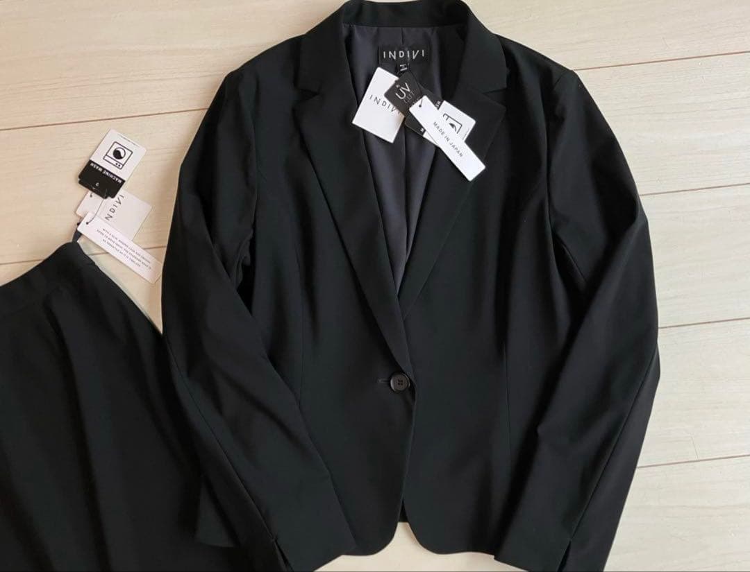 INDIVI ブラックスーツ タイトスカート付き