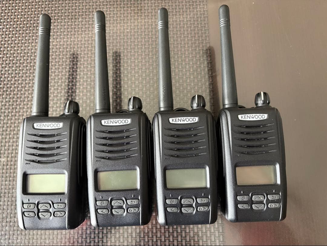 KENWOOD TPZ-D503 トランシーバー 4台充電器3台付き