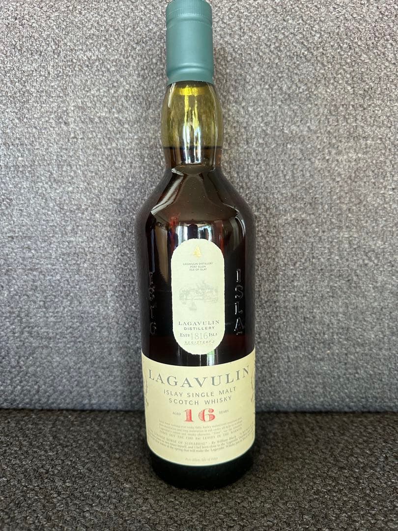 Lagavulin 16年 アイラシングルモルトウイスキー 700ml