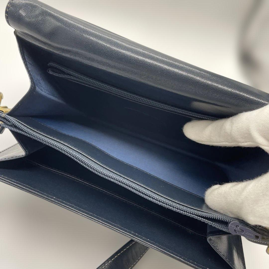 GUCCI「アクセサリーコレクション」レザーショルダーバッグ