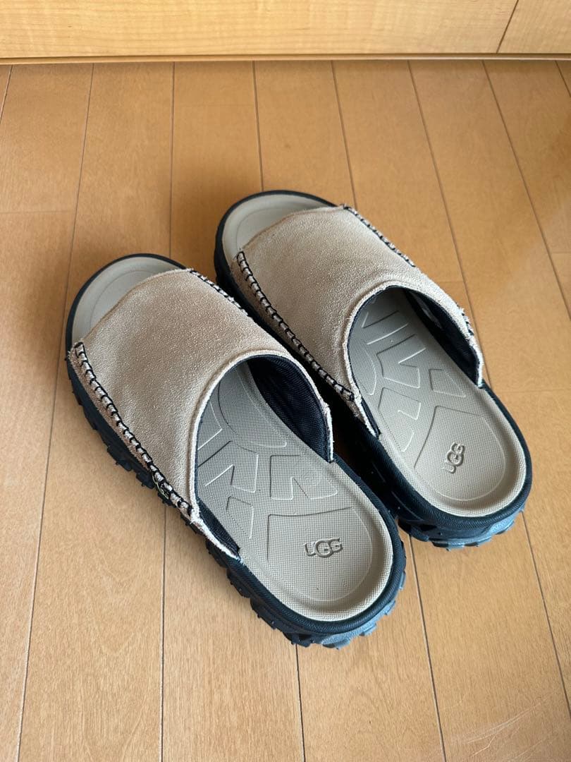 UGG ベージュ スエード ミュール　Venture Daze Slide 8