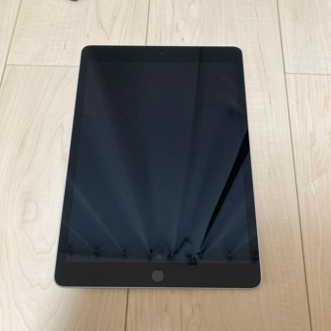 iPad 第9世代Wi-Fi シルバー　64GB