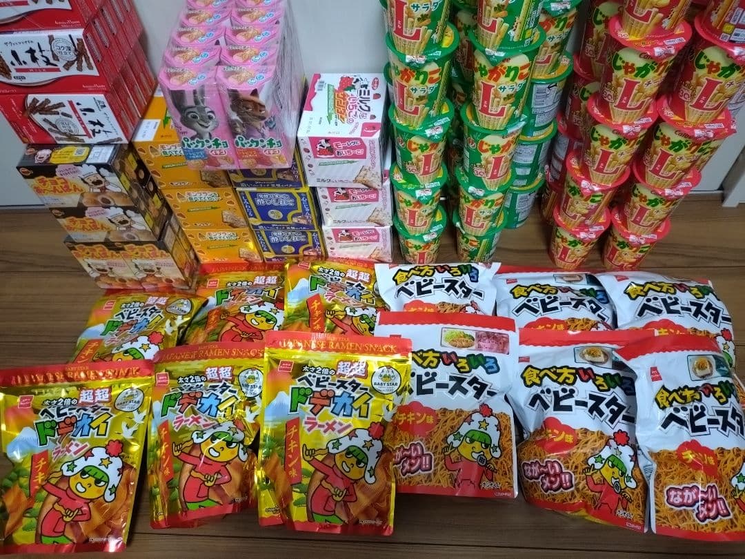 じゃがりこ＆ブラックサンダー＆ベビースター＆その他詰め合わせ