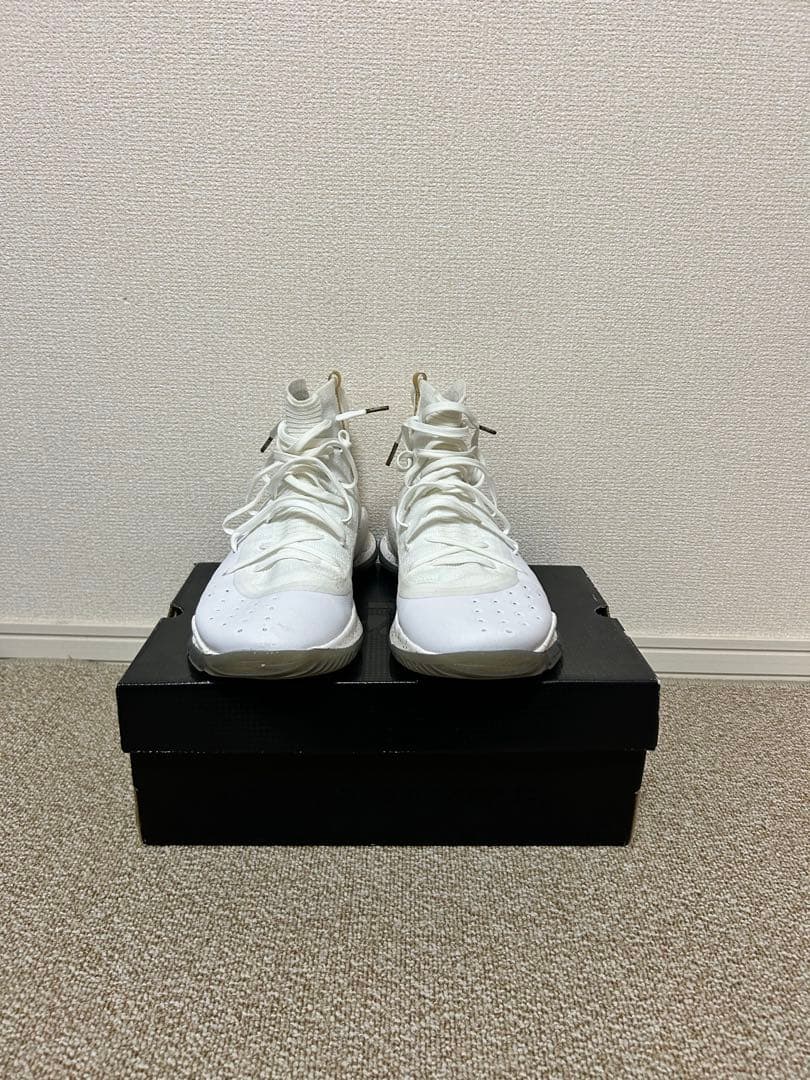 Under Armour Curry 4 ホワイト/ゴールド　26cm