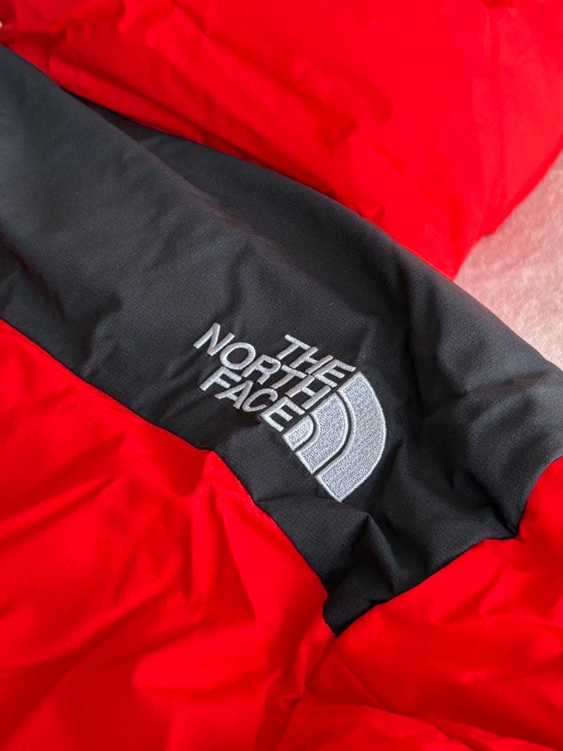 【クリーニング済】THE NORTHFACEバルトロライトジャケット 赤M