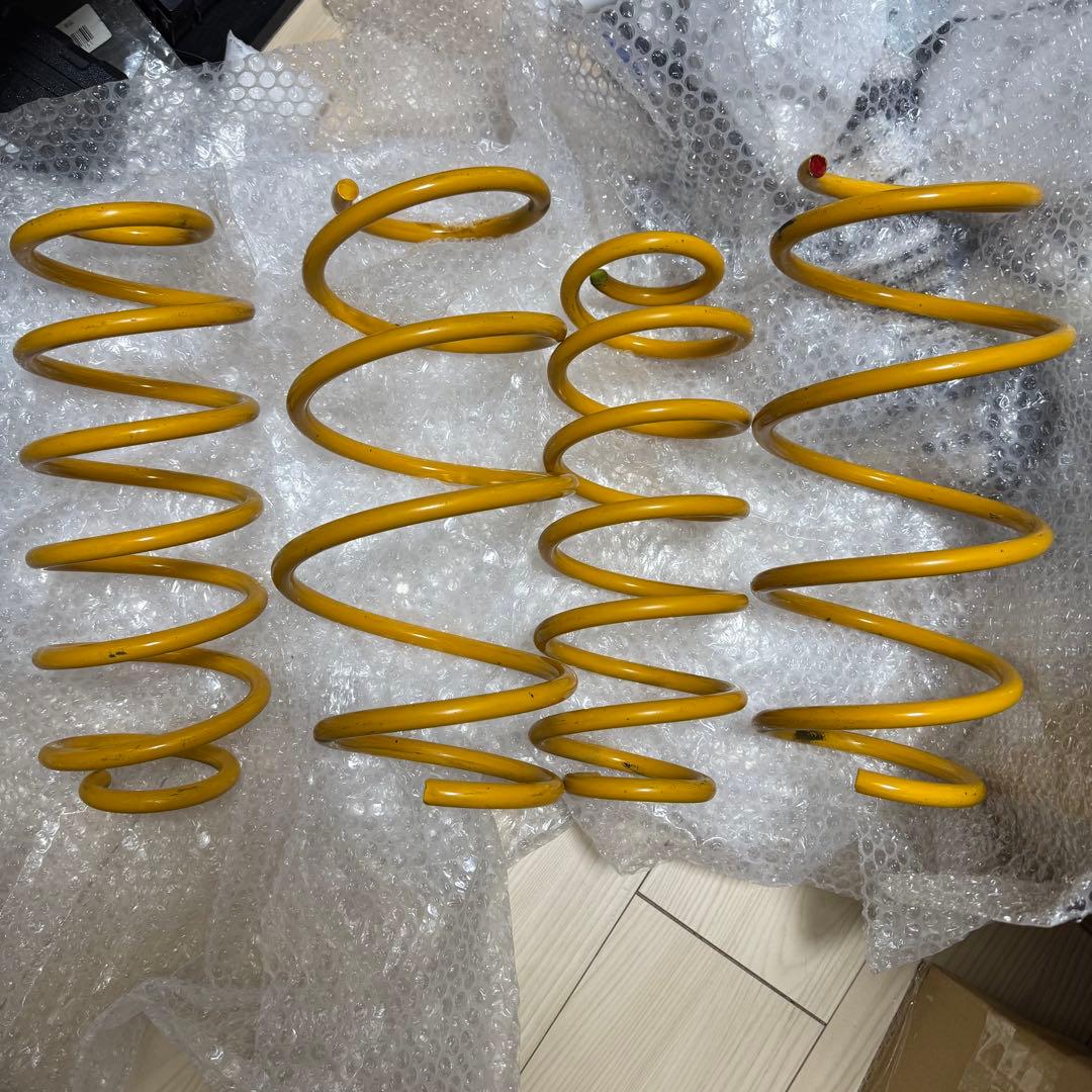 送料込 プリウス30 後期 モデリスタ ダウンサス 1台分