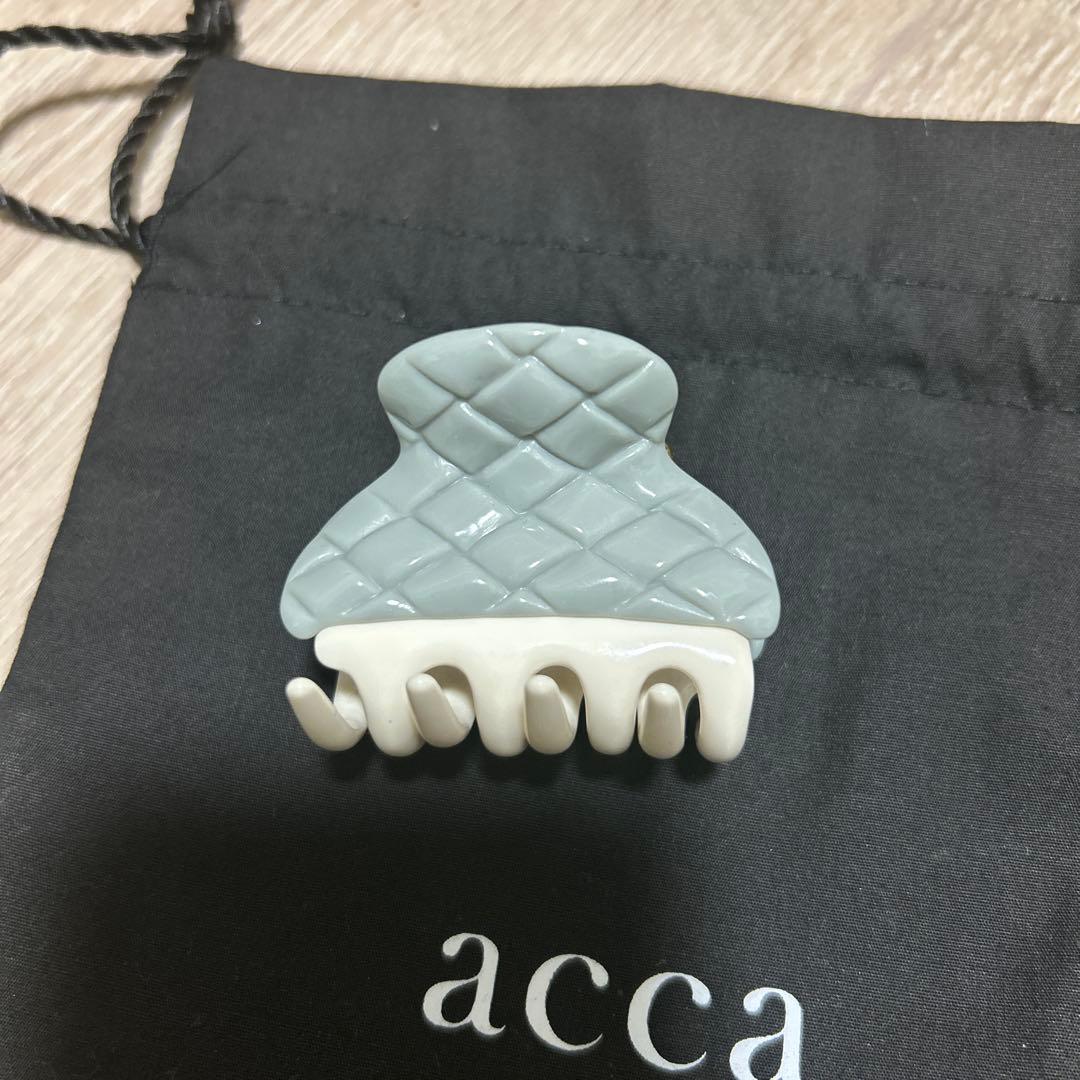 acca ヘアクリップ グレーとホワイト　グランデサイズ