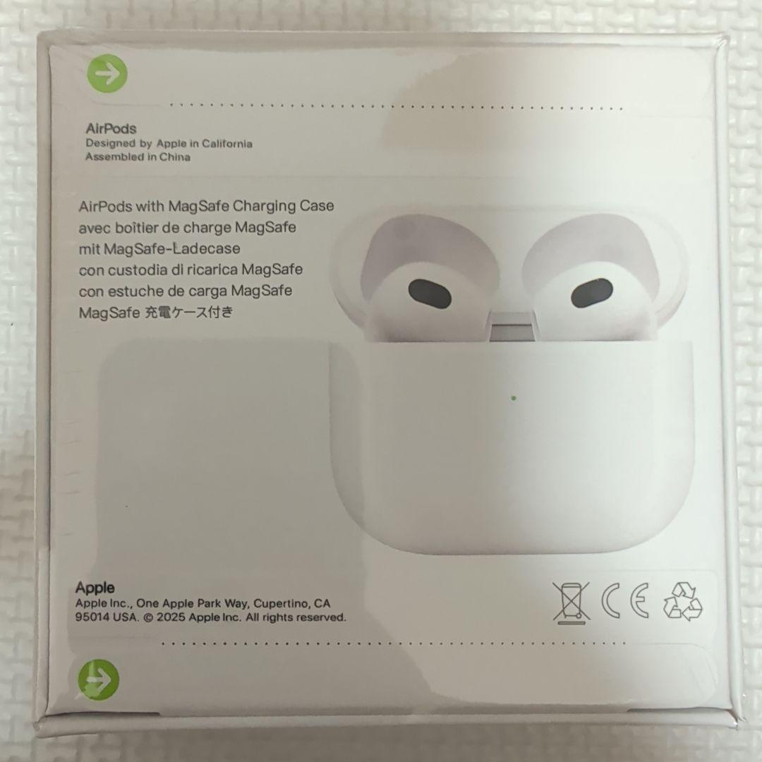 新品未開封　AirPods with MagSafe Charging Case