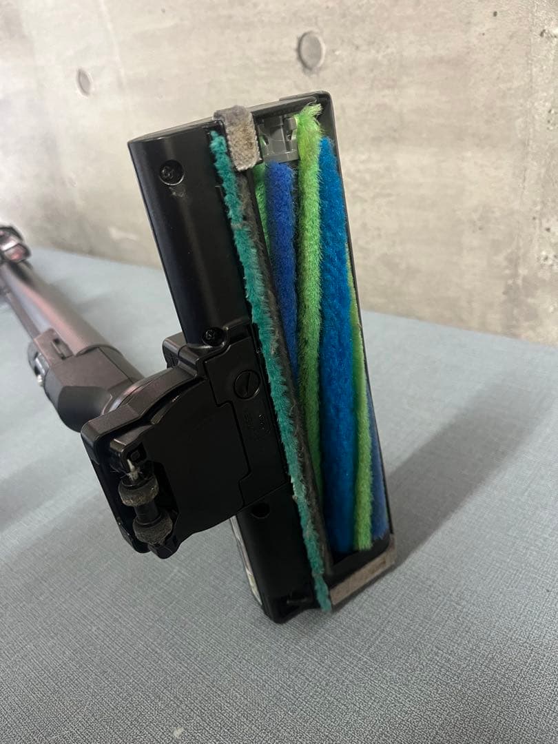 ☆SHARP EC-SR9-B シャープ コードレス掃除機 2024年製