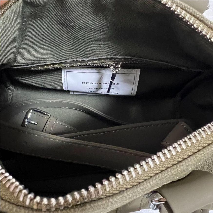 美品 READYMADE オリーブ ショルダーバッグ