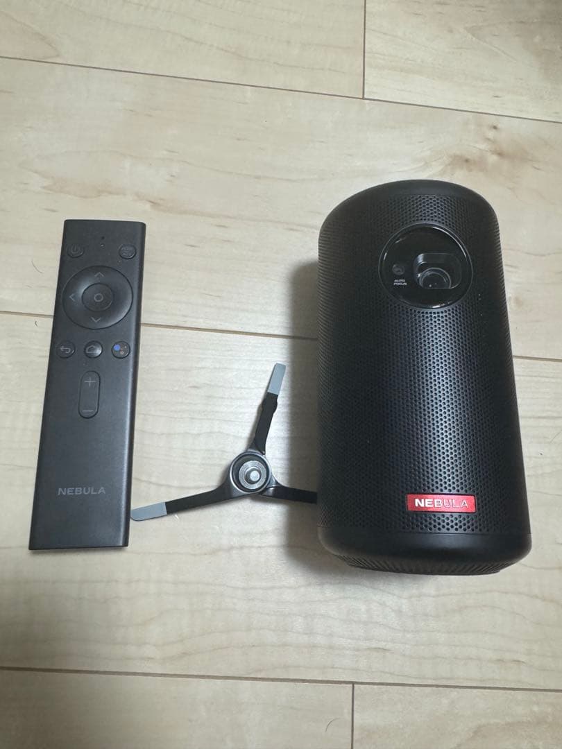 Anker Nebula Capsule II プロジェクター本体　ミニ三脚付き