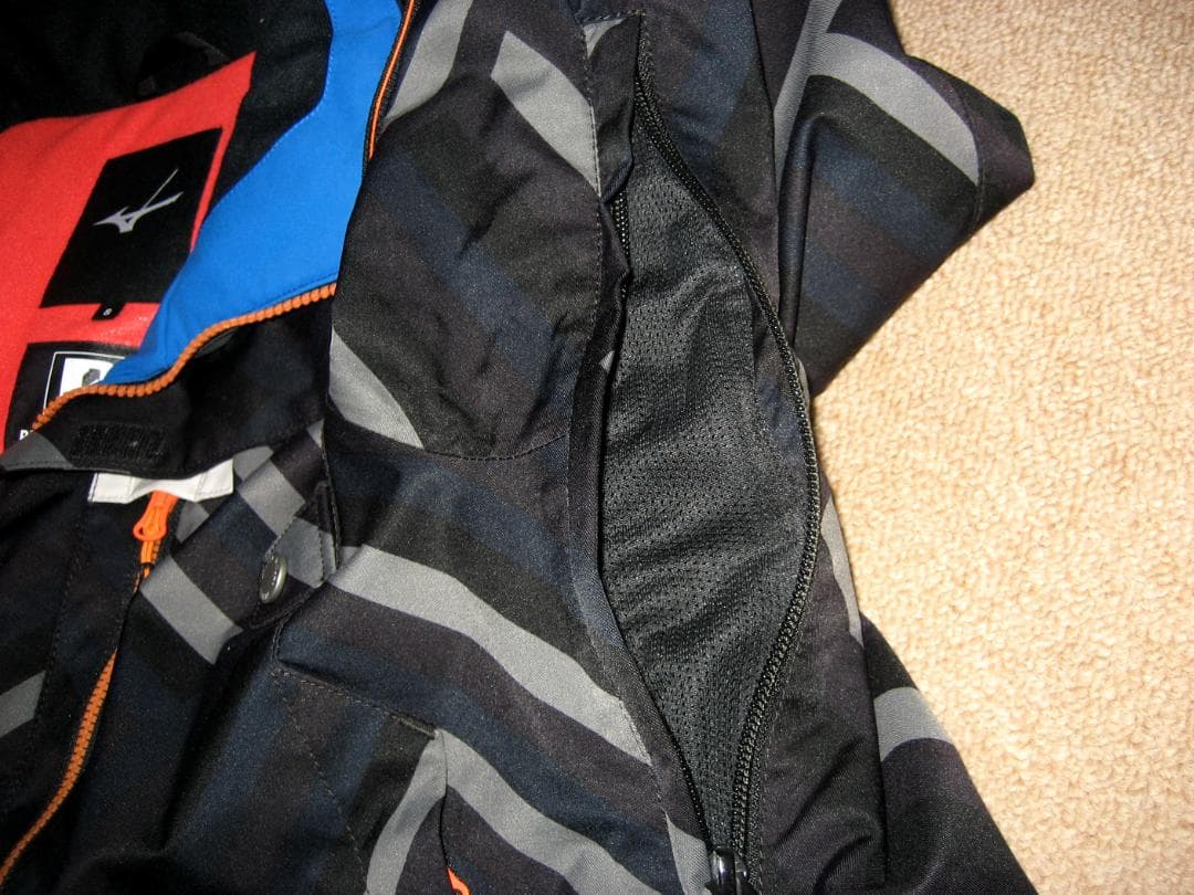 再値下げ　ミズノCREW 高機能ウェア　上Sサイズ 下Mサイズ セット