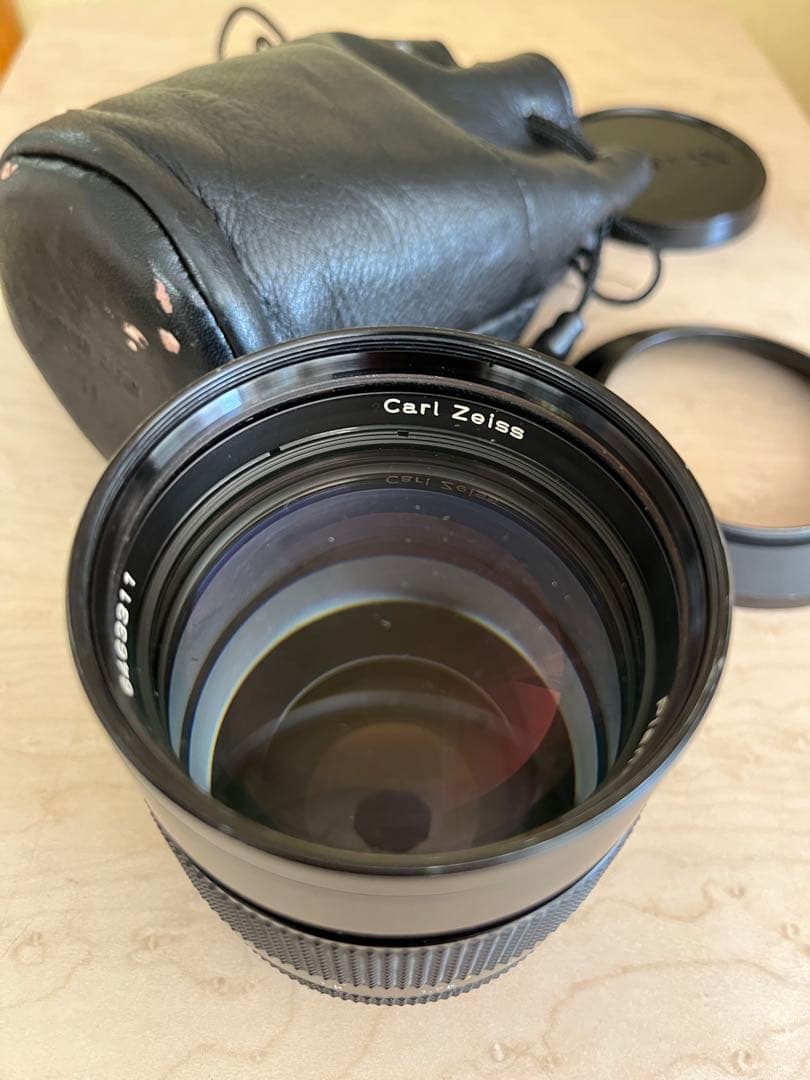 Carl Zeiss Planar 85mm F1.4 T* コンタックス