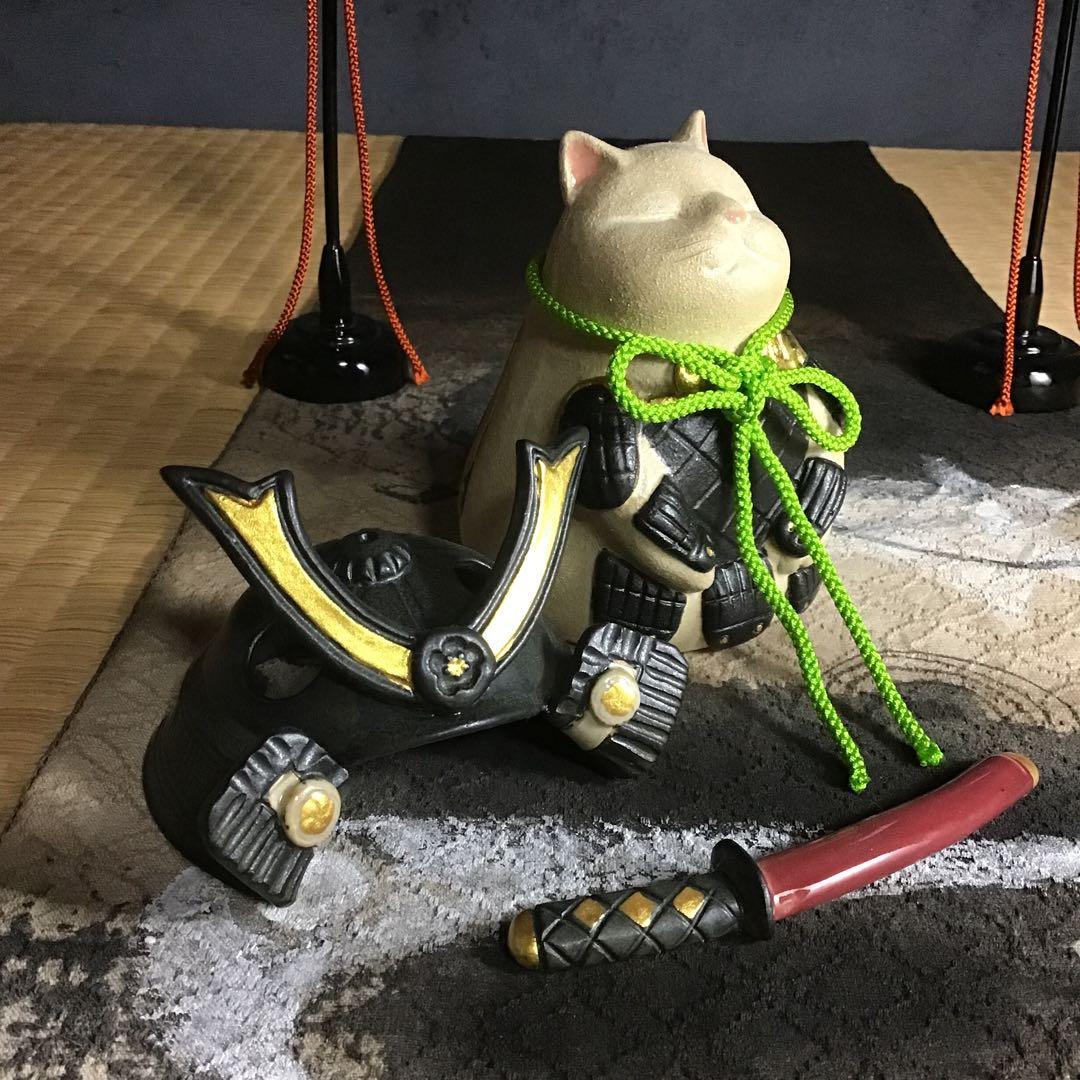 猫武将∠(｀∇´)ゝ白猫(中) 黒甲冑　黒兜　②