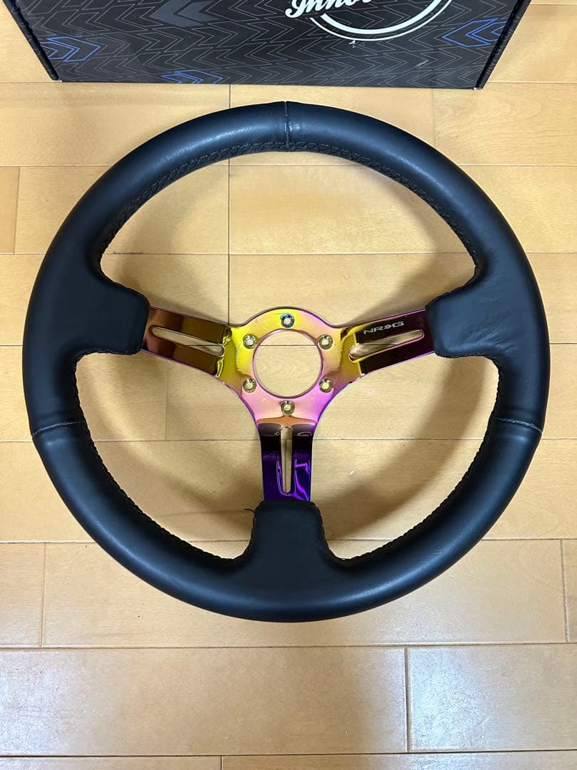 NRGステアリング ネオクローム レザーグリップ350mm
