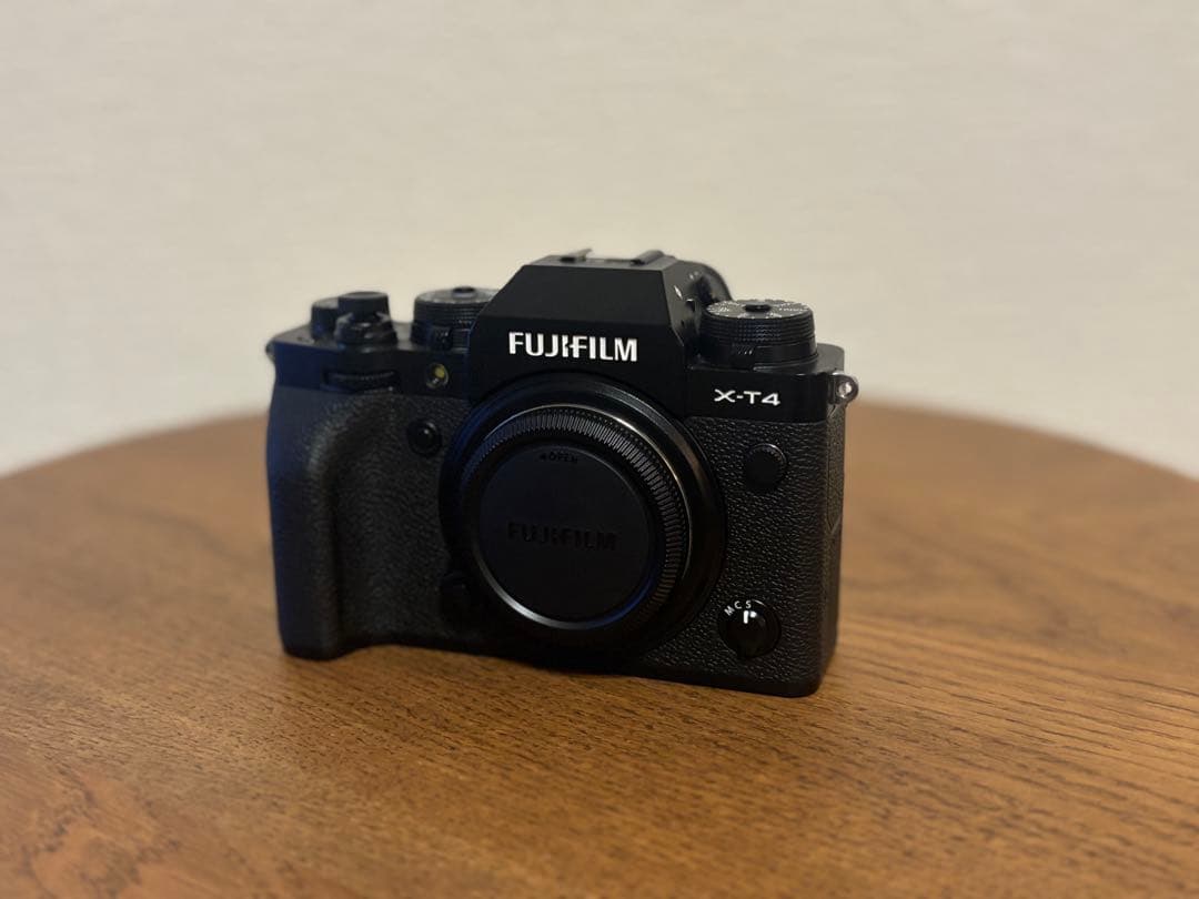 美品 FUJIFILM X-T4 XF16-80mmレンズキット おまけ付き