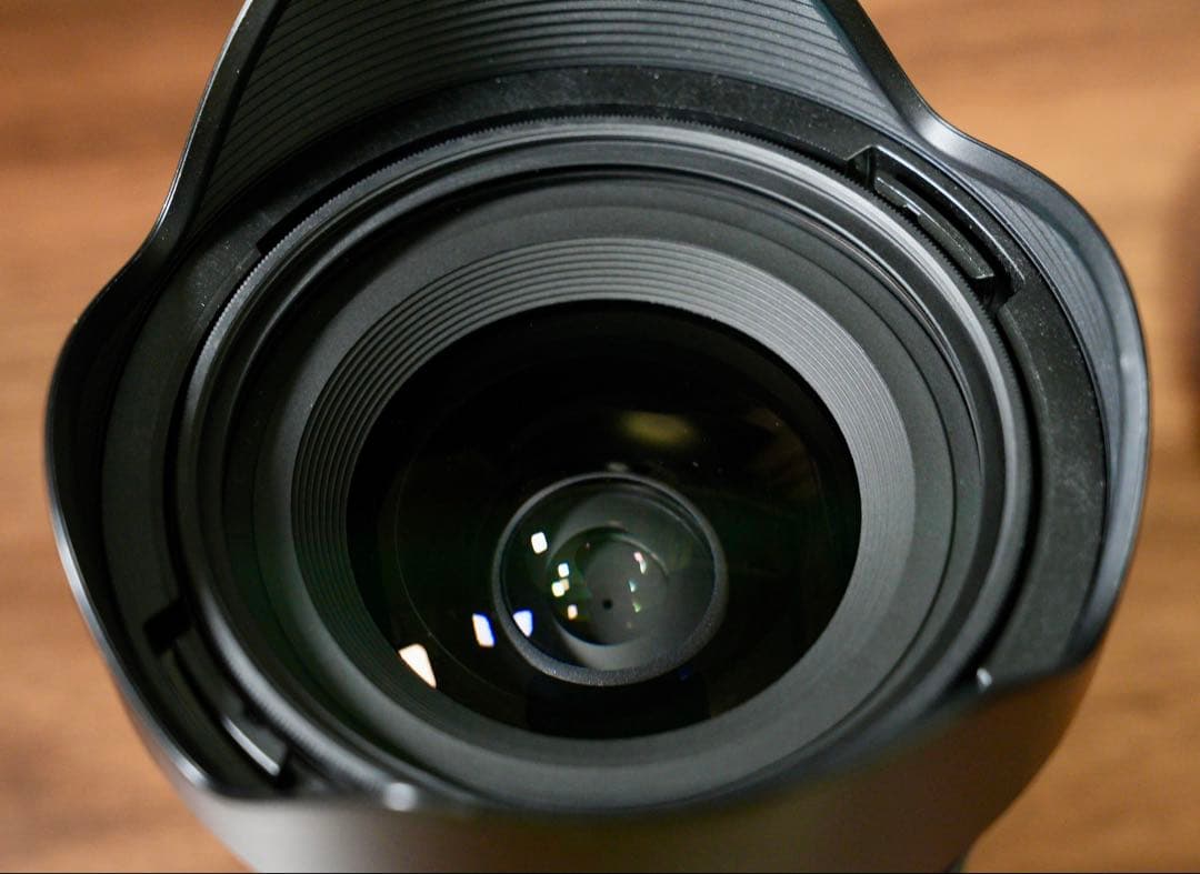 TAMRON 20-40mm F/2.8 Di III VXD プロテクター付