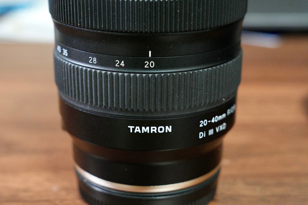 TAMRON 20-40mm F/2.8 Di III VXD プロテクター付