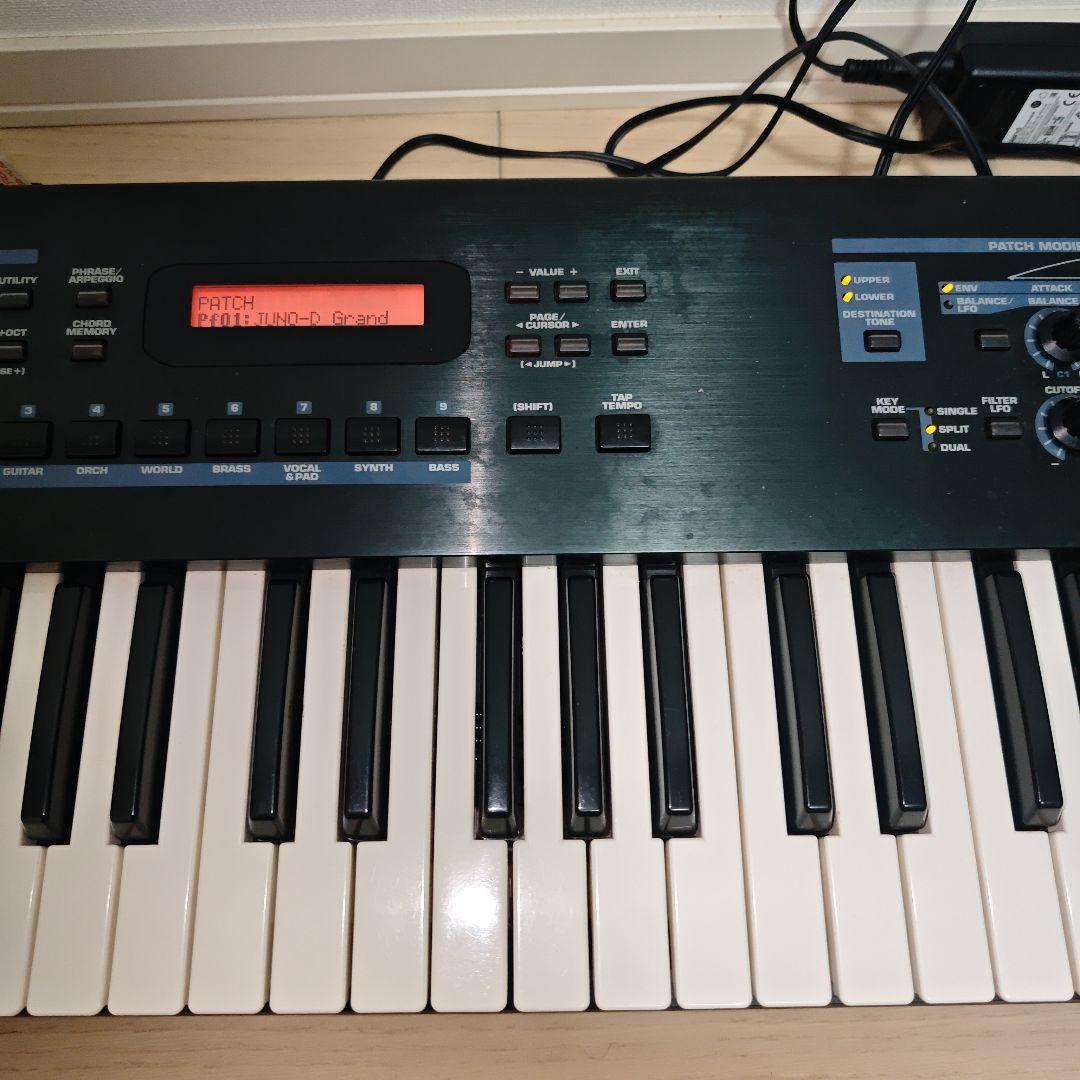 Roland JUNO-D 61鍵　シンセサイザー 本体