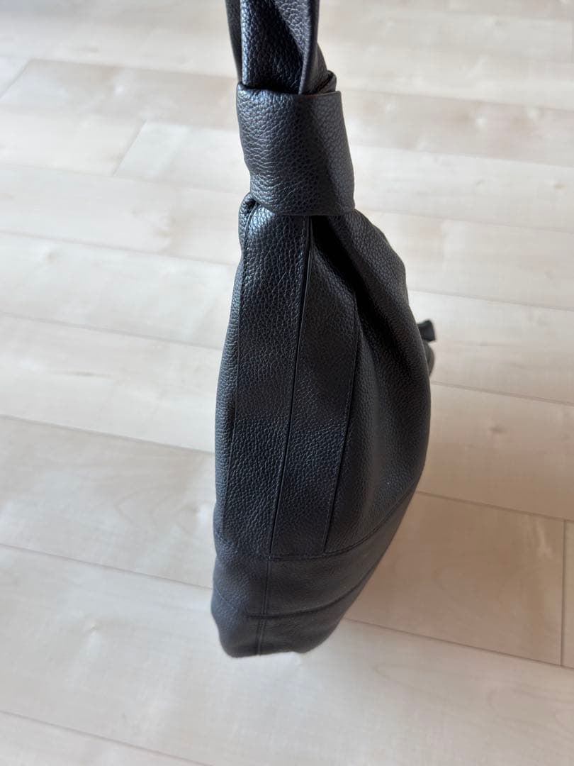 LEMAIRE ブラック クロワッサン　ラージ