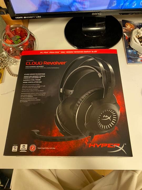 訳あり大特価　HyperX CLOUD Revolver pro gaming