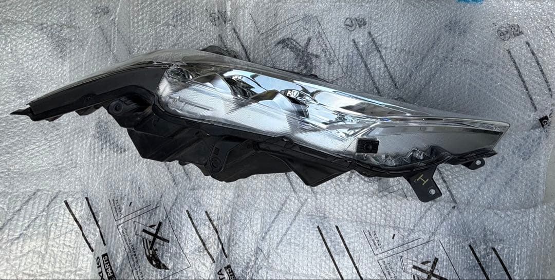 60ハリアー 後期左ヘッドライト