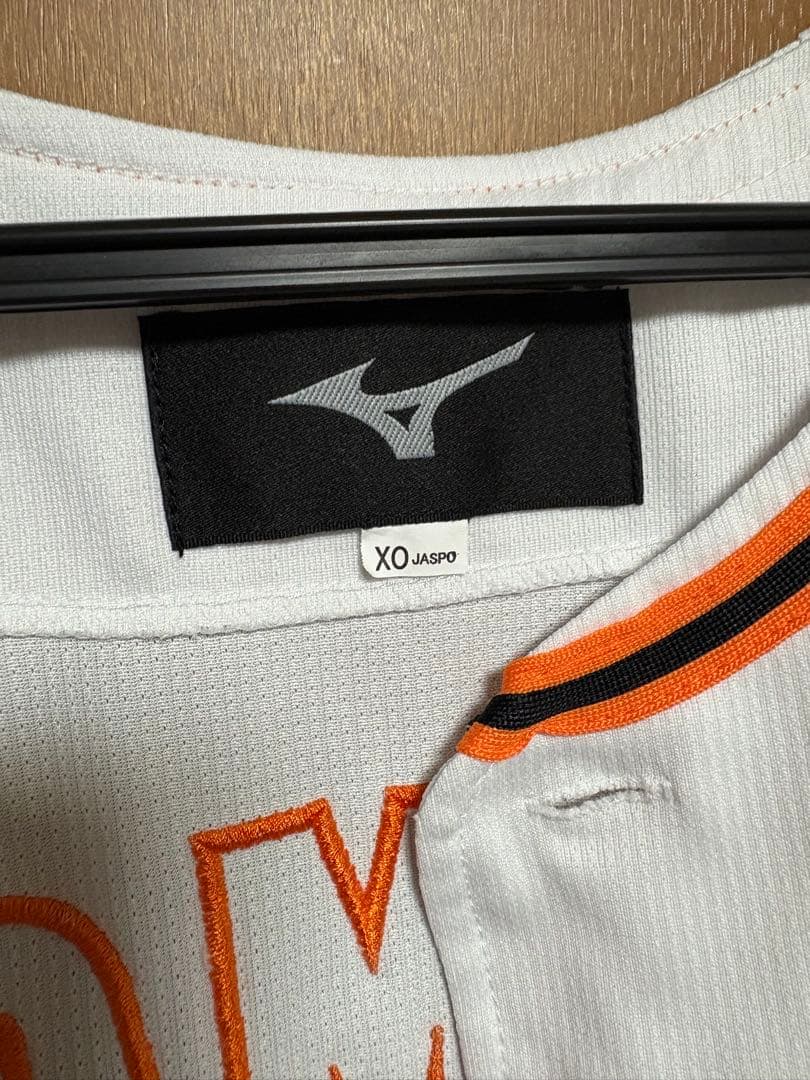 ジャイアンツ　巨人　岡本和真　ユニフォーム