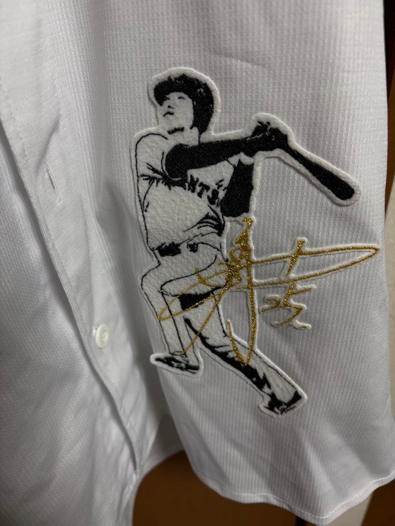 ジャイアンツ　巨人　岡本和真　ユニフォーム