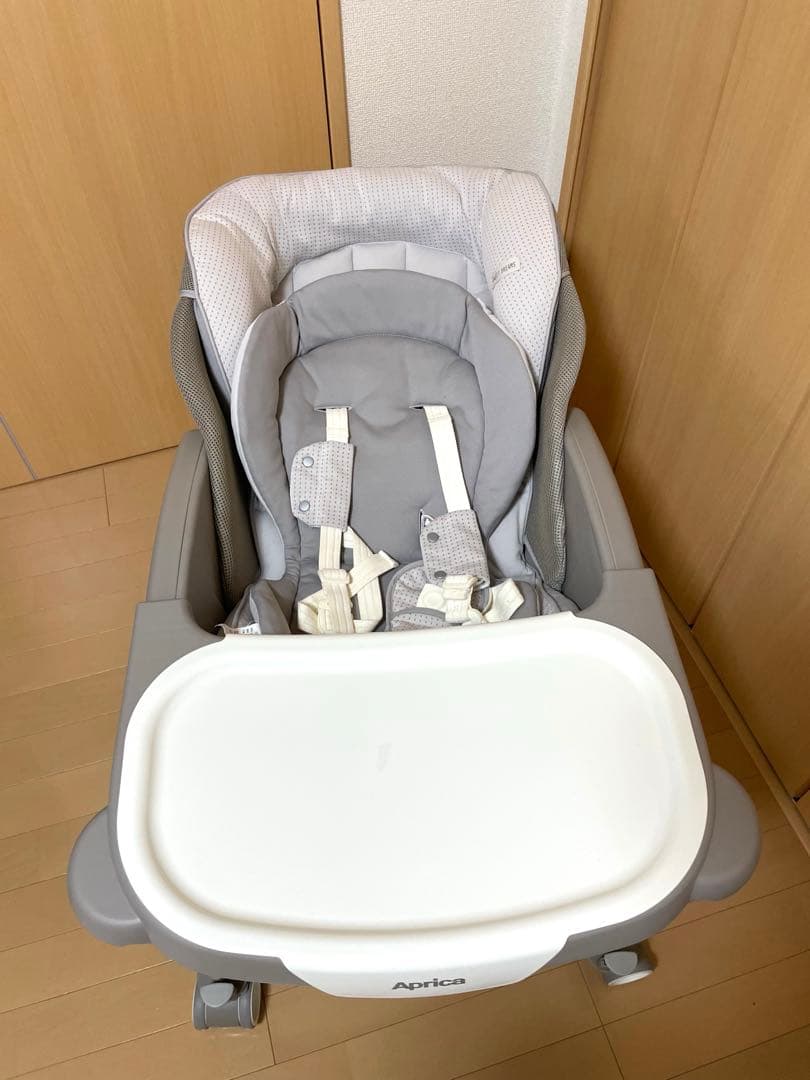 アップリカ　ハイローチェア　ユラリズムオートAC