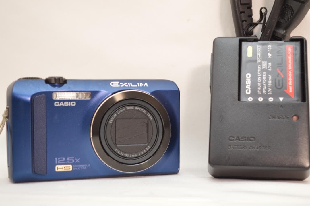 ✨美品✨ Casio EXLIM EX-ZR200