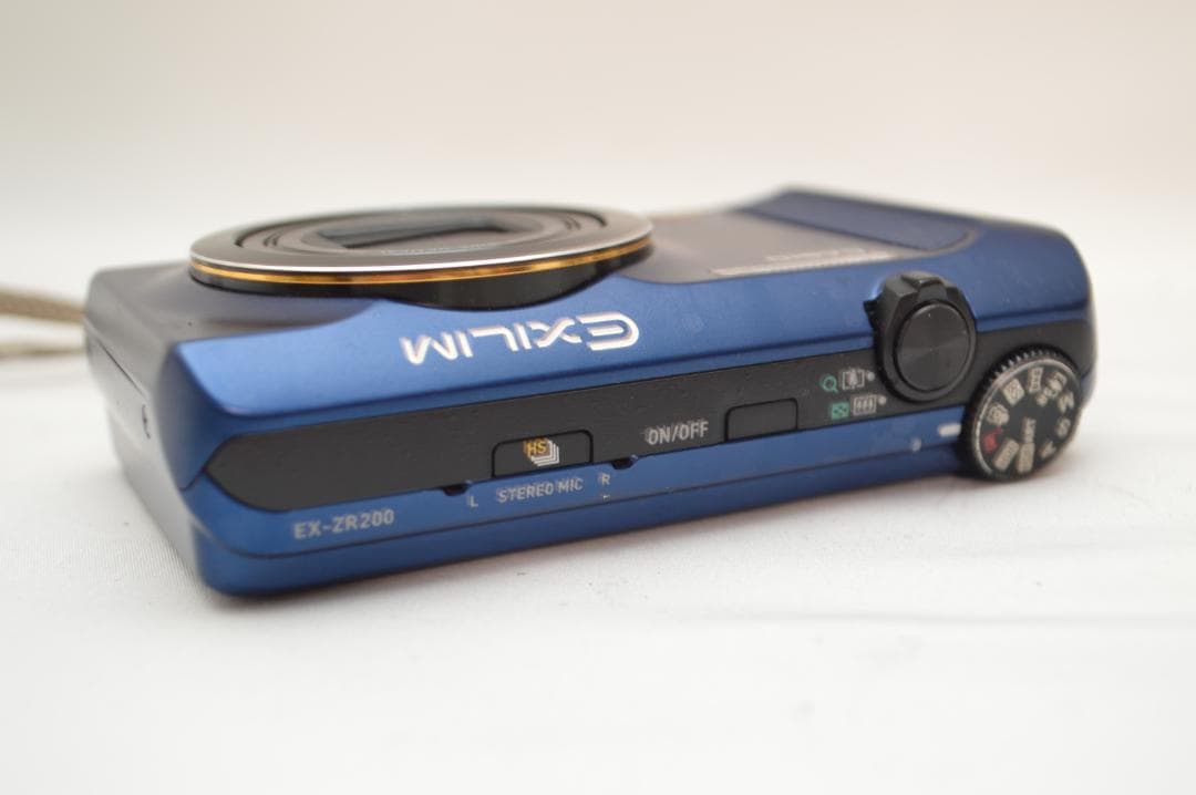✨美品✨ Casio EXLIM EX-ZR200