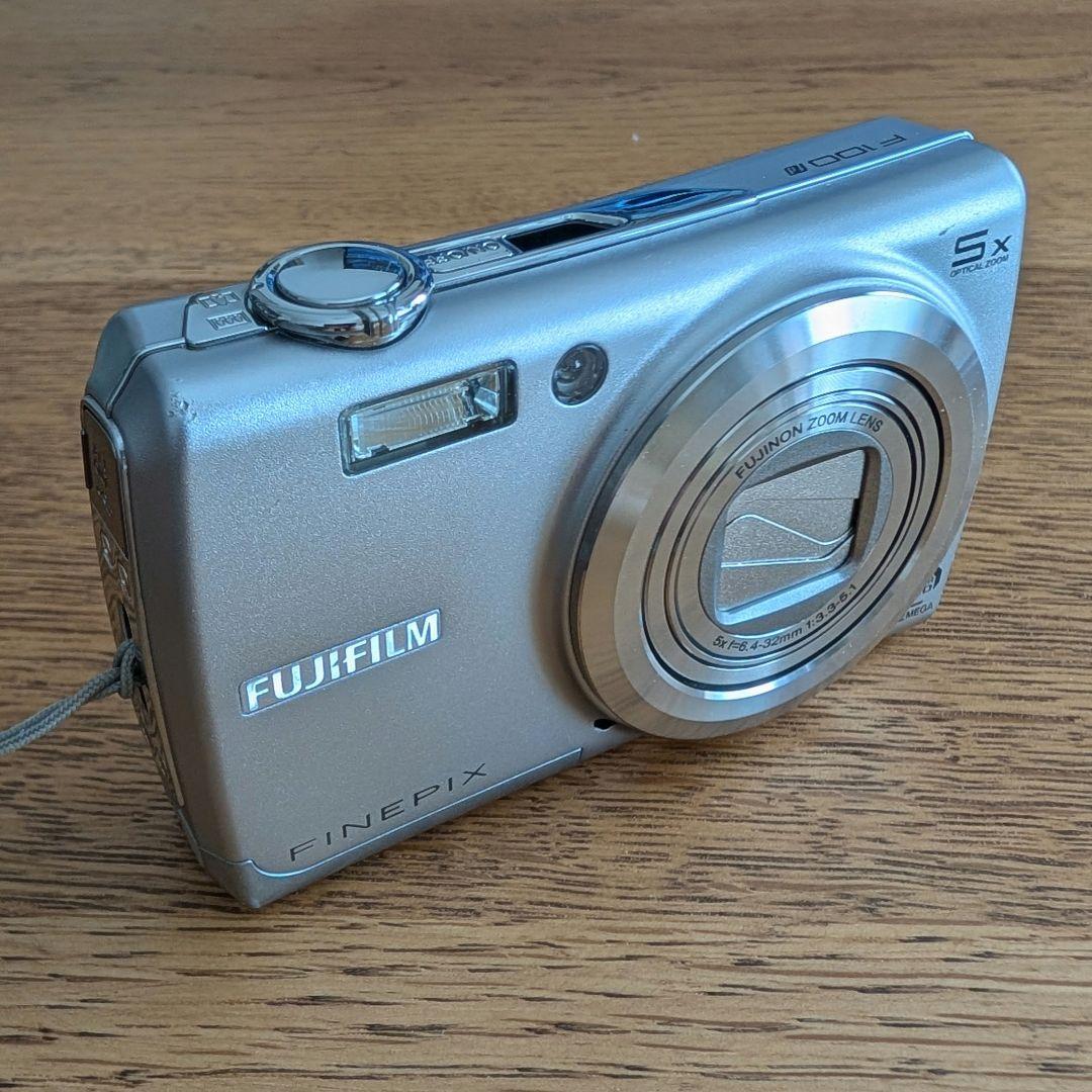 Fujifilm FinePix F100fd シルバー ファインピックス