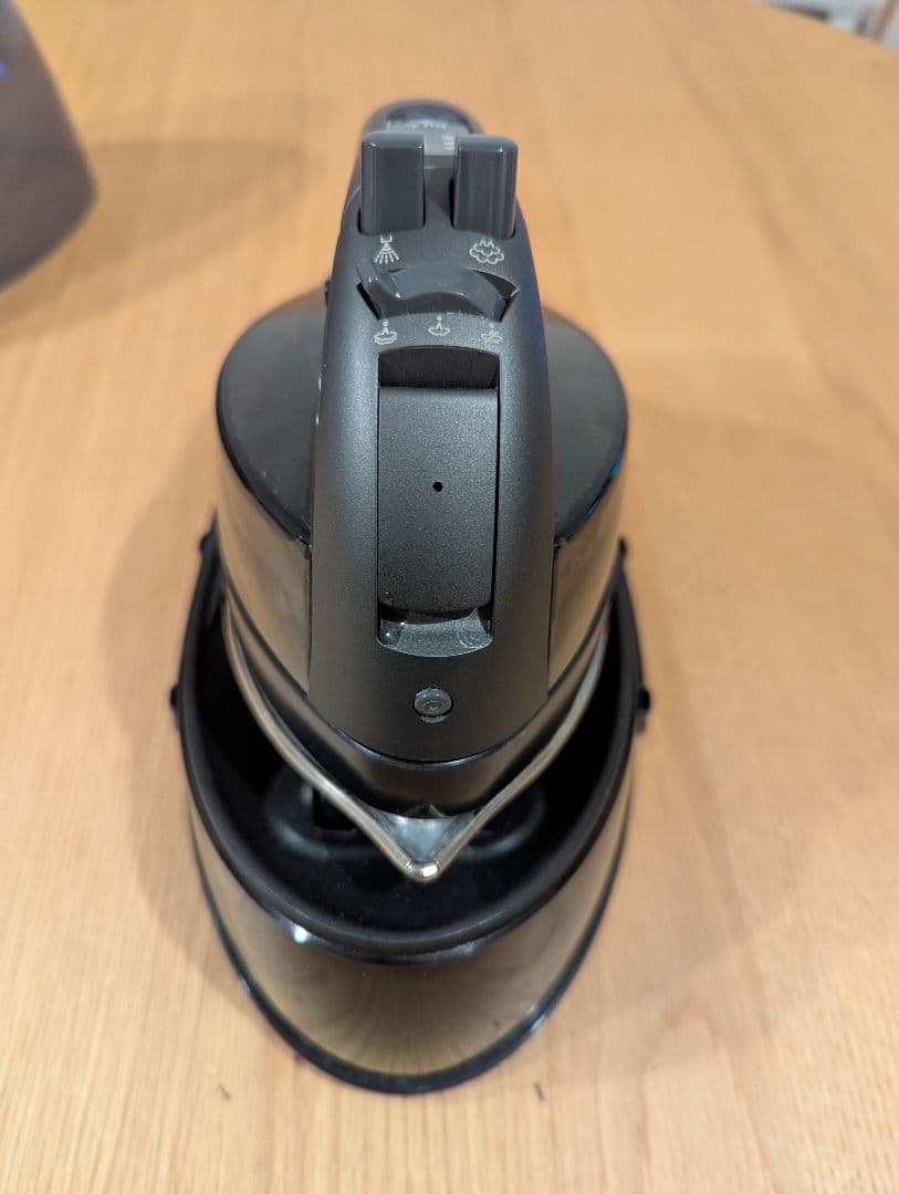 2025年製 パナソニック アイロン NI-WL709-K カームブラック