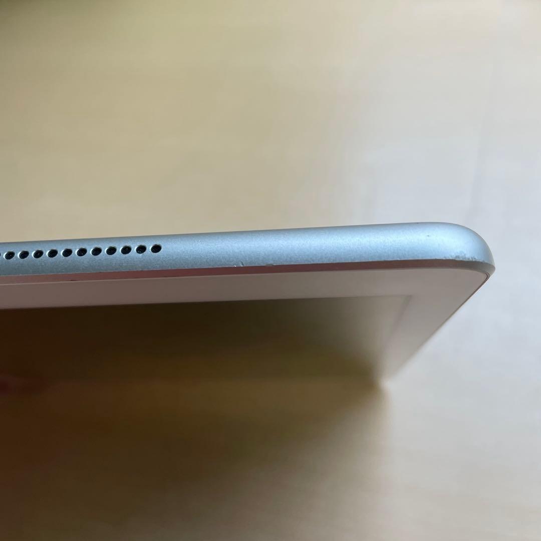 iPad 第6世代　A1893　Wi-Fiモデル　シルバー　32GB #6