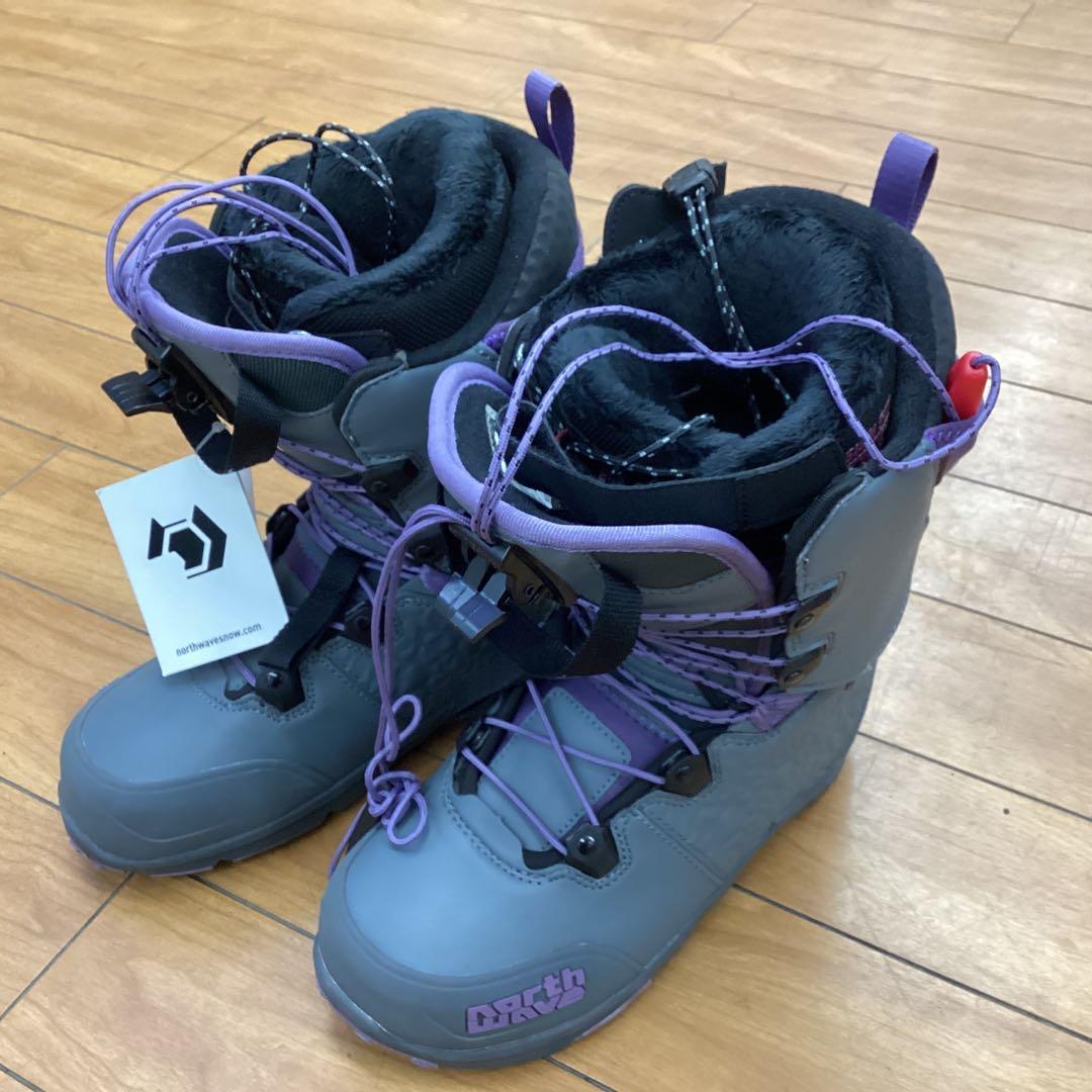 新品　NORTHWAVE　DEVINE　SL　23.5㎝