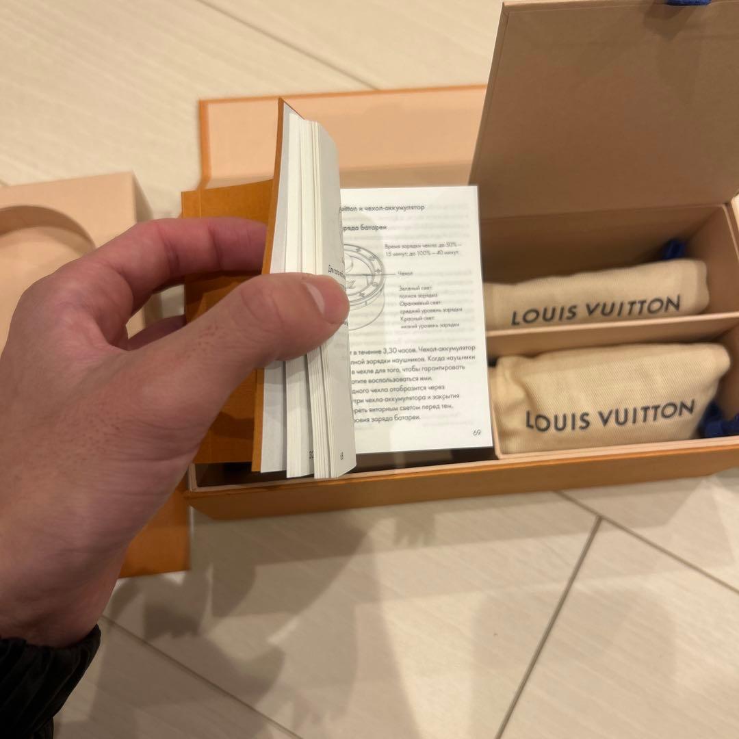 【美品】LOUIS VUITTON Horizon イヤホン 付属品付き