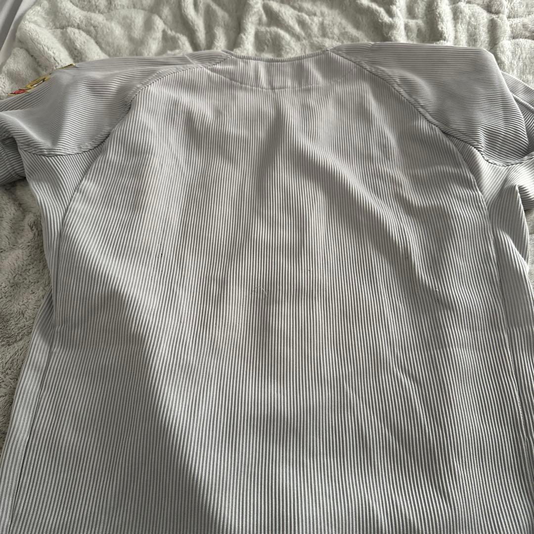 仙台育英　IKUEI ユニフォーム グレー