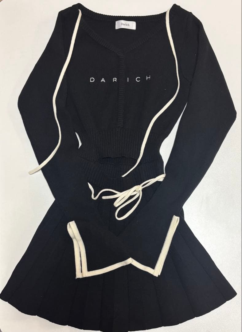 Darichのウエストオープンリボンデザインニットミニワンピース