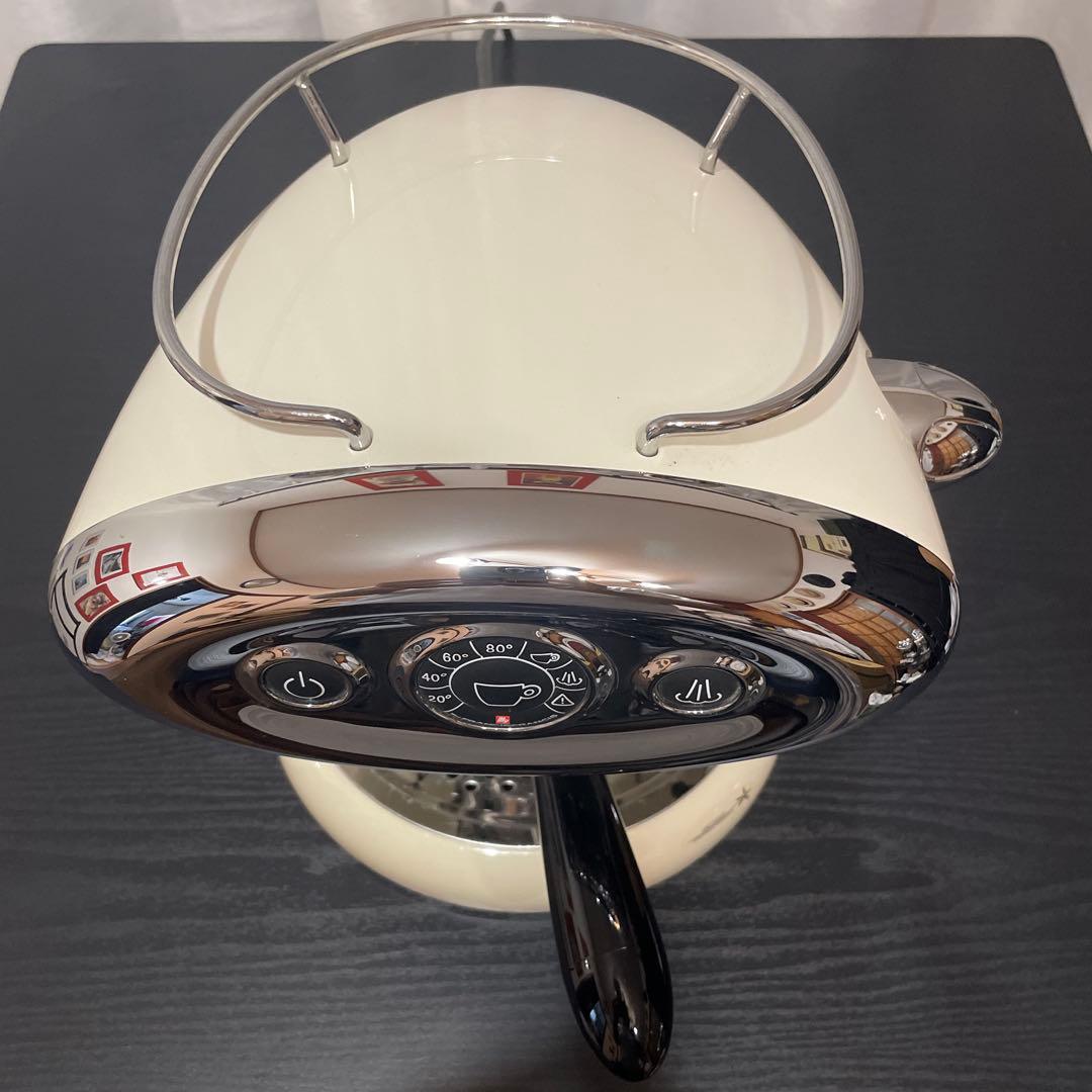 値下げ！illyエスプレッソマシン ホワイト デジタル表示