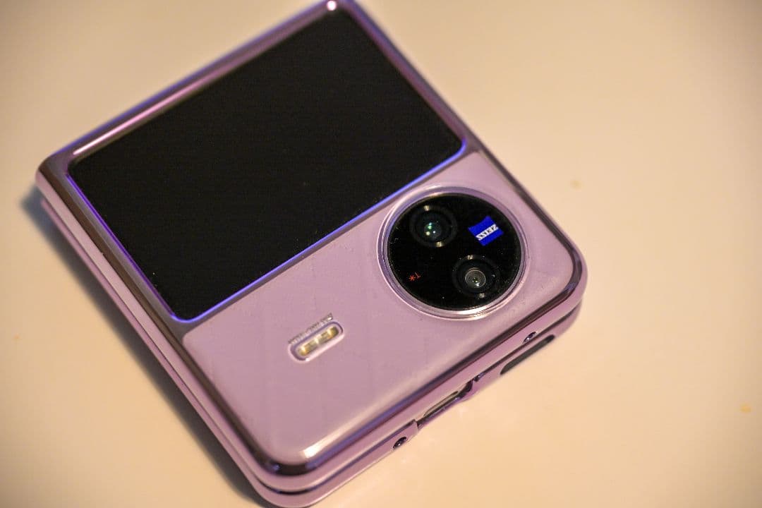 vivo X Flip パープル 折りたたみスマートフォン 本体