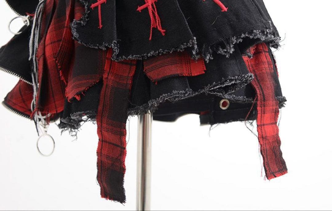 【Grrr the Lipper】ジップスカート～崩壊～【Black×Red】