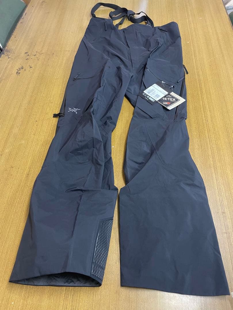 アークテリクス　RUSHラッシュBIBパンツ　L 未使用　最新arc’teryx