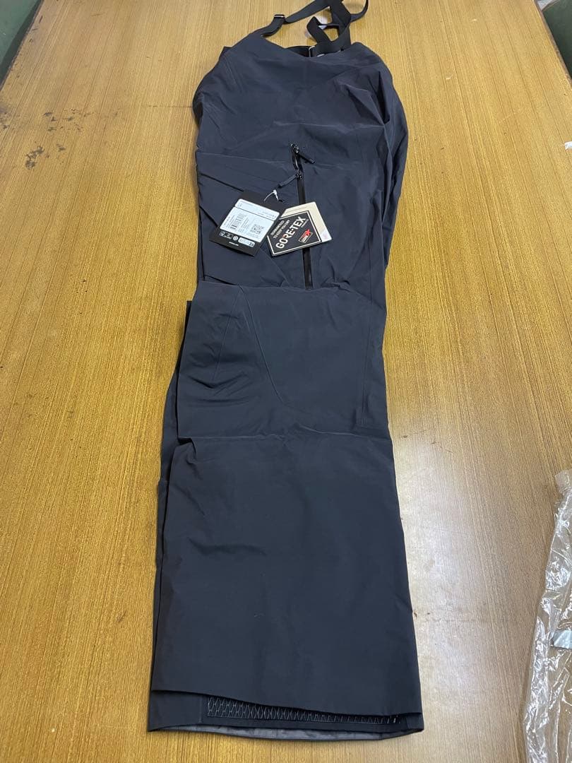 アークテリクス　RUSHラッシュBIBパンツ　L 未使用　最新arc’teryx