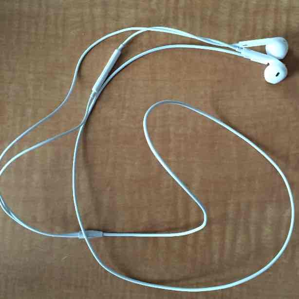 iPhone純正イヤホン