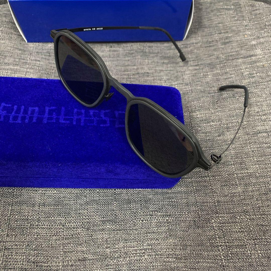 MYKITA オーバル型サングラス ブラック