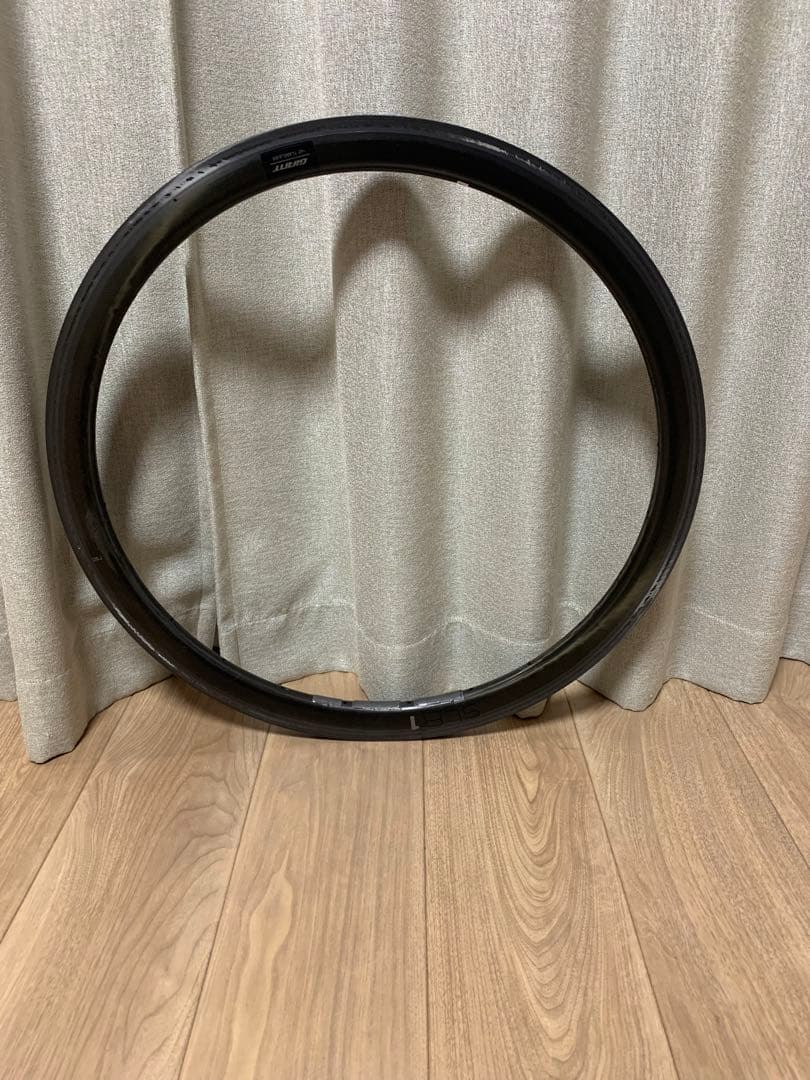 [耳垢] Giant SLR1 HOOKLESS カーボンリム内幅19mm